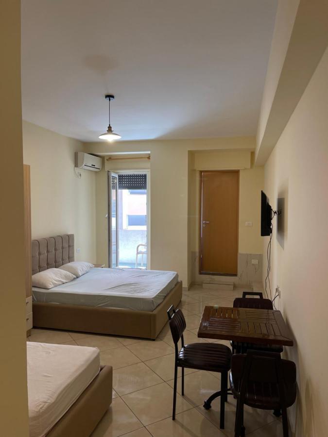 Noi Sea View Studio Vlorë Esterno foto